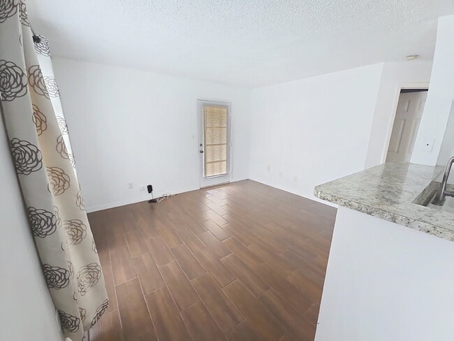 Building Photo - 8617 Fancy Finch Dr