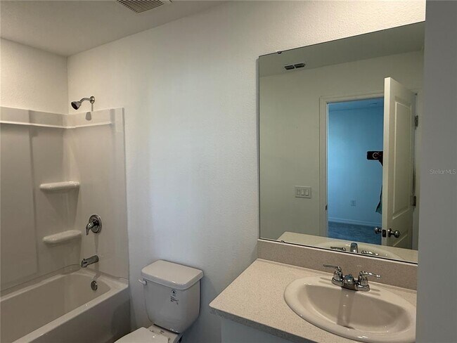 Building Photo - 2980 Skyline Lp