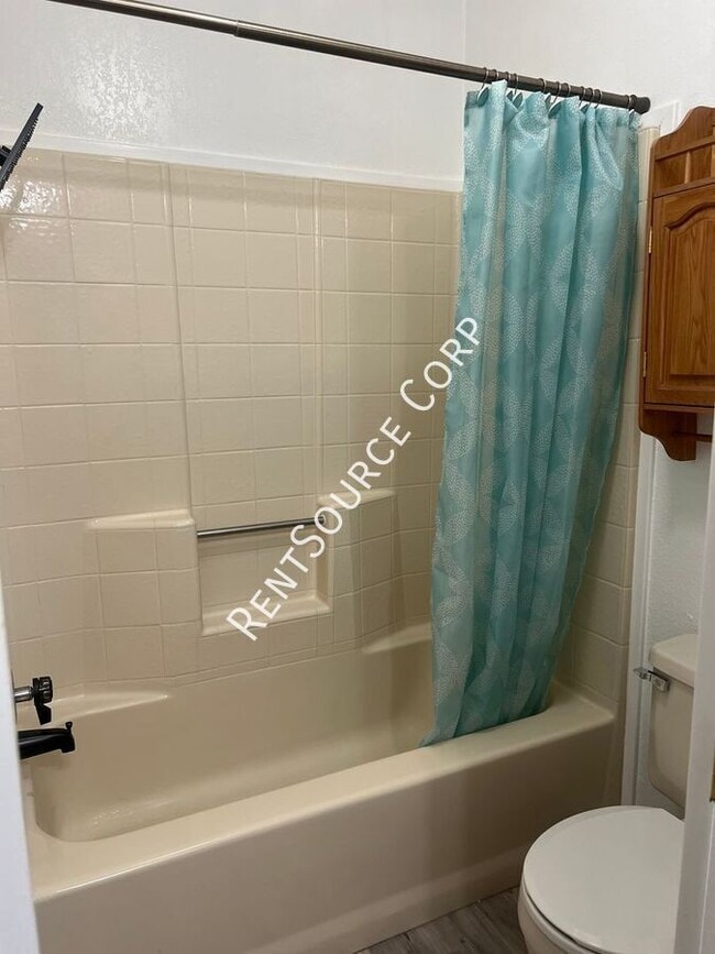 Building Photo - 14229 Winchester Dr