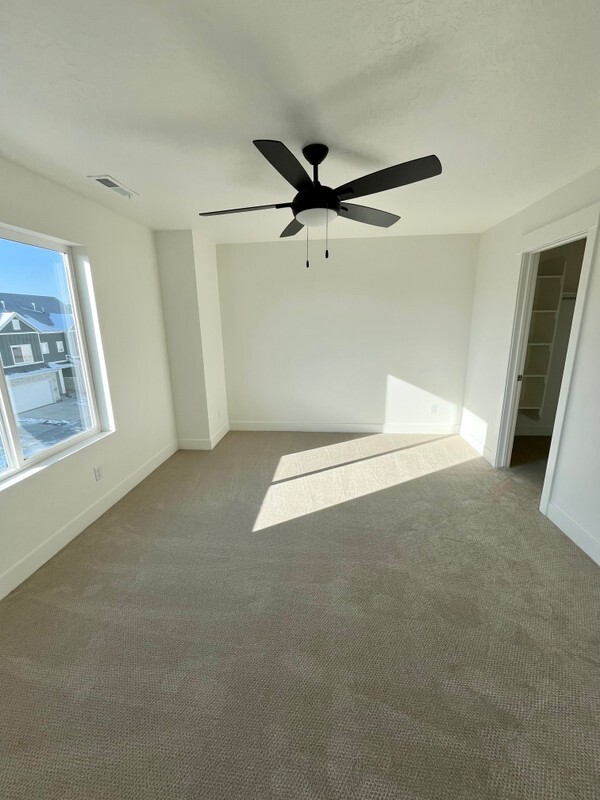 Building Photo - 970 Shadow Brk Ln