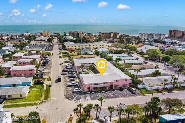 Building Photo - 401 Monroe Ave