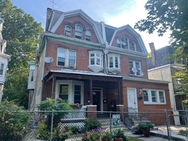 Building Photo - 5107 Wayne Ave