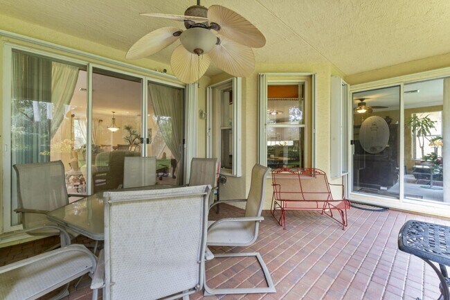 Building Photo - 8492 Breezy Oak Way