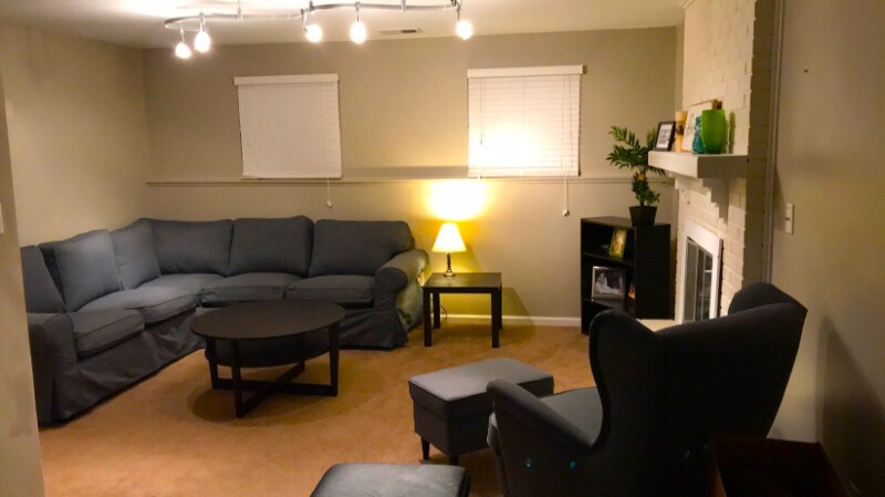 Building Photo - 1010 Yellow Pine Ct