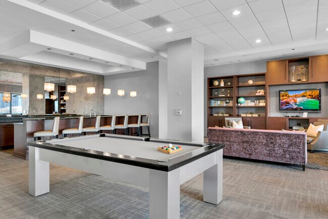Building Photo - 1201 S Prairie Ave