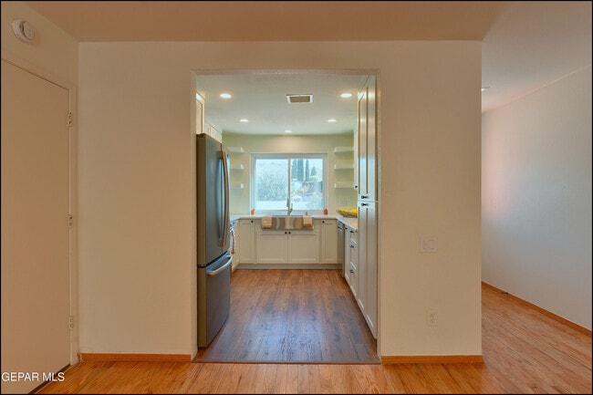 Building Photo - 3609 Okeefe Dr