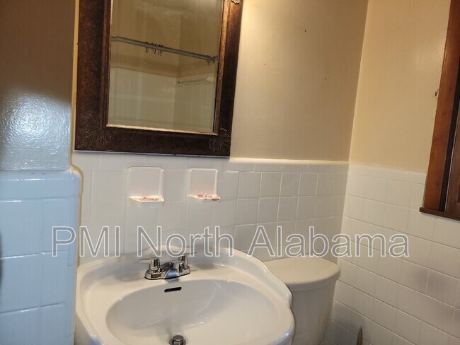 Building Photo - 3503 Crestmore Cir NW