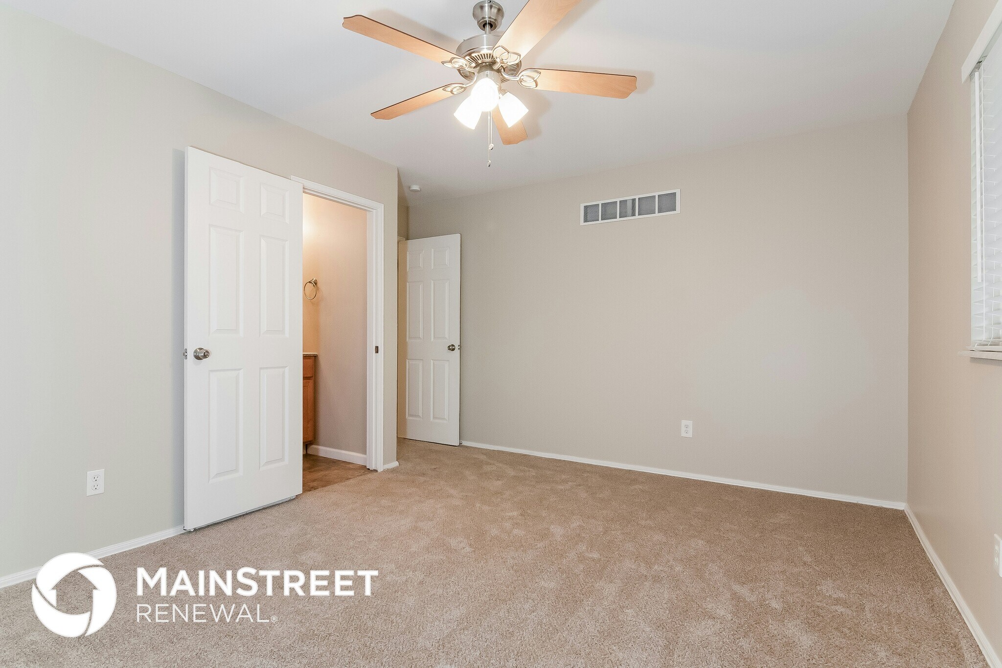 Building Photo - 6922 Parc Charlene Dr