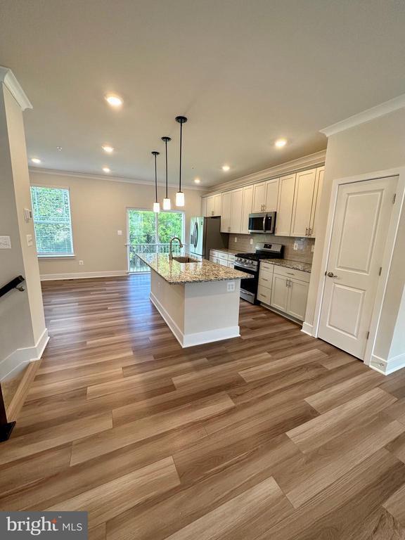 Building Photo - 2318 Woodlands Rd