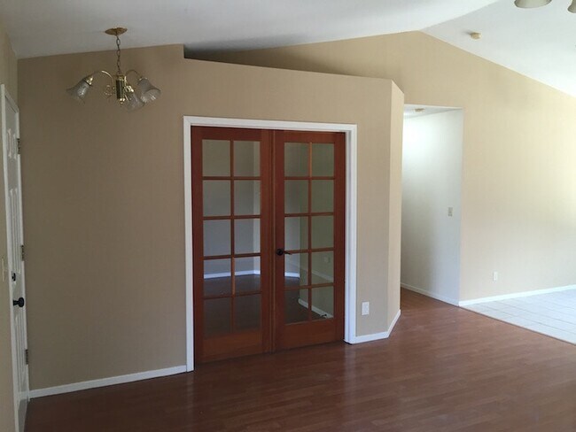 Building Photo - 769 Prairie Dunes Dr