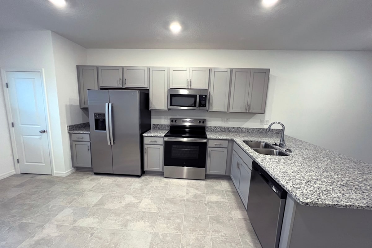 Building Photo - 7278 Sabal Ter