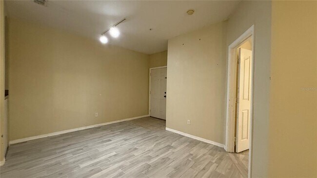 Building Photo - 2525 Maitland Crossing Way