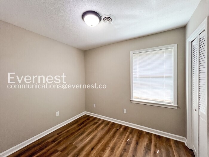 Building Photo - 731 Cumberland Cove
