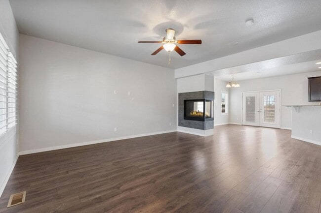 Building Photo - 3064 Magnetic Dr