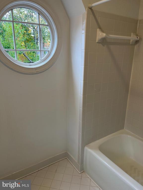 Building Photo - 8904 Grant St