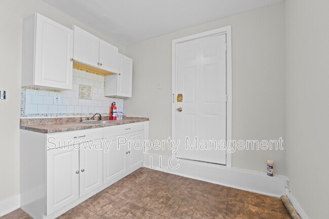 Building Photo - 93 N Broadway