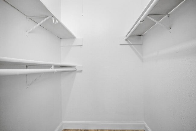 Building Photo - 2729 Hurstview Dr