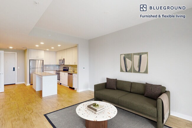 Building Photo - 555 President St