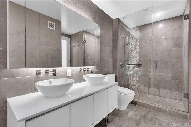 Building Photo - 247 W 46th St