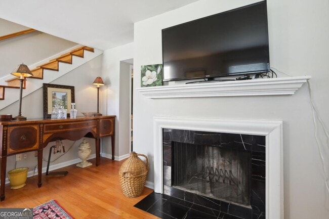 Building Photo - 73 La Rue Pl NW