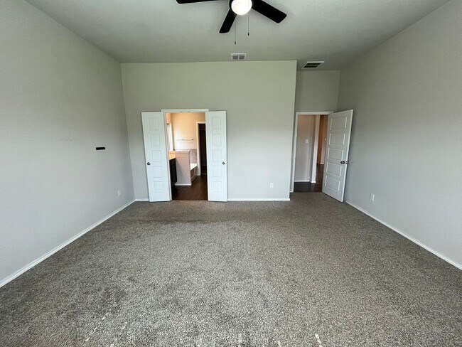 Building Photo - 7923 Navarro Mls
