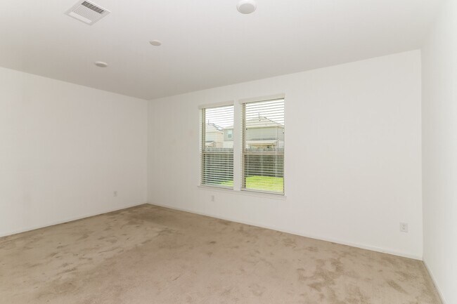 Building Photo - 1321 Grass Bnd Dr