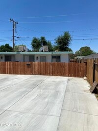 Building Photo - 44621 Cedar Ave