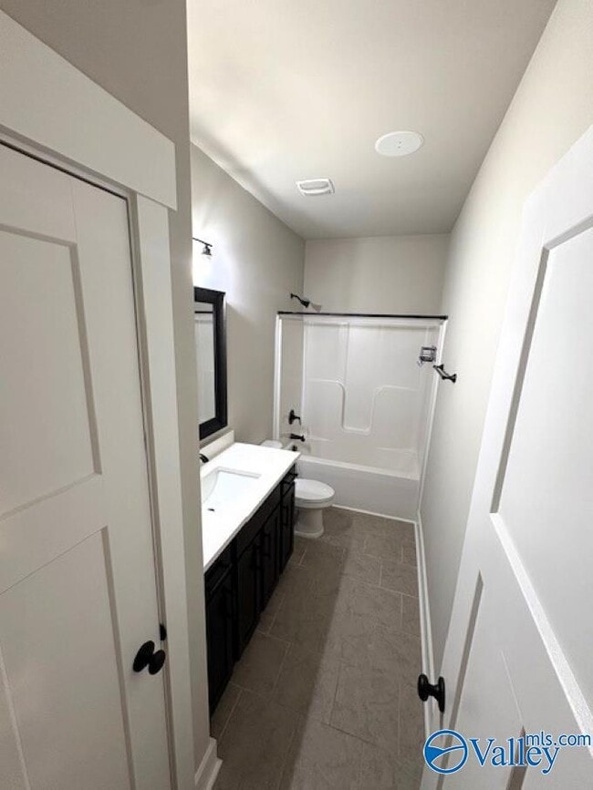 Building Photo - 106 Harvester Dr