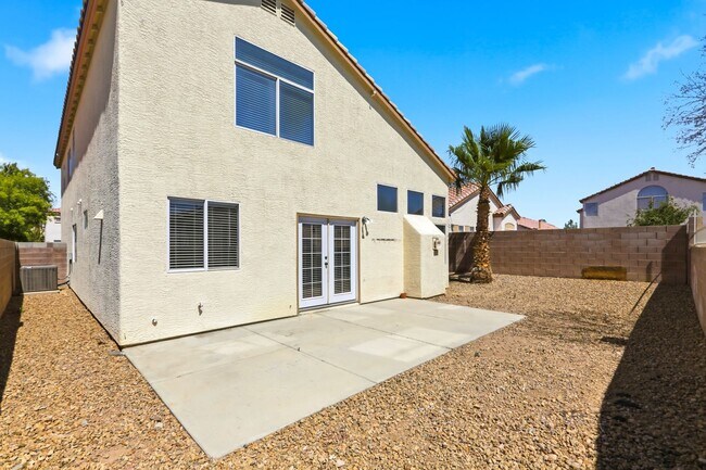 Building Photo - 4 bedroom with NO HOA! New Appliances & New Carpet!