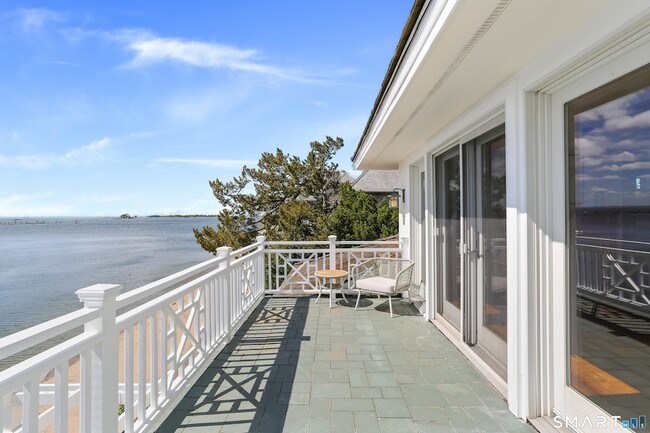 Building Photo - 34 Shorehaven Rd