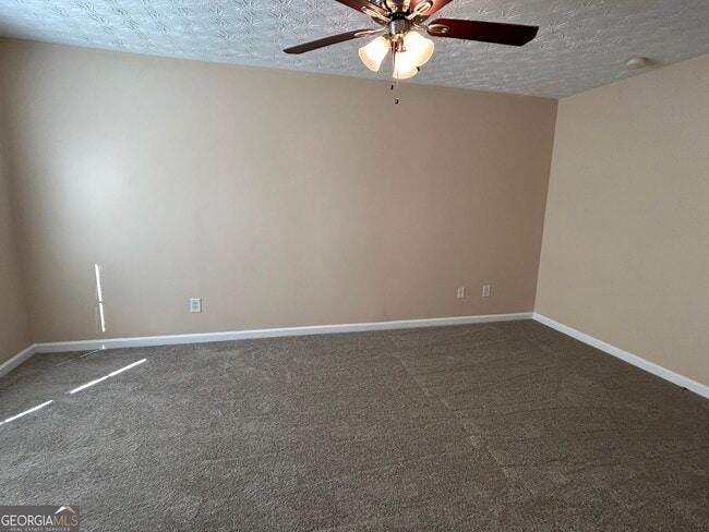 Building Photo - 1756 Little Creek Dr