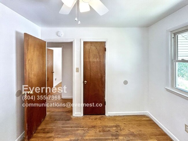 Building Photo - 1804 Trenton St