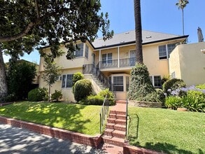 Building Photo - 1744 Huntington Dr