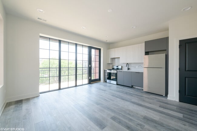 Building Photo - Bosworth Place