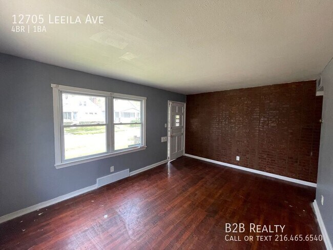 Building Photo - 12705 Leeila Ave