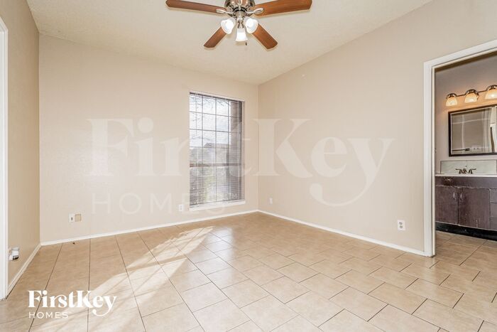 Building Photo - 1113 Sandalwood Ln