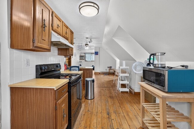 Building Photo - 49 Newbern Ave