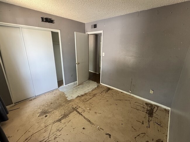 Building Photo - 6316 W Catalina Dr