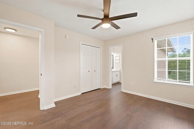 Building Photo - 577 Scrub Jay Dr