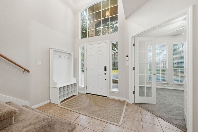 Building Photo - Gated Round Rock Ranch Lease | 3 Bed + Flex Space | 2,376 SF in The Enclave