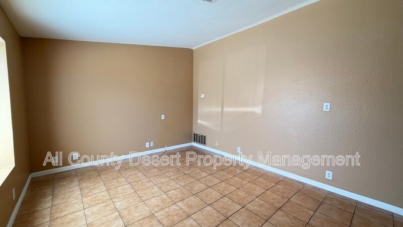 Building Photo - 79891 Ave 42