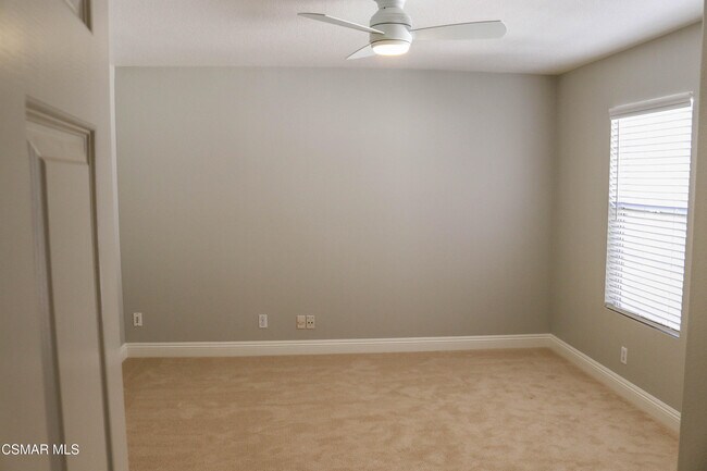 Building Photo - 1032 Cherry Creek Cir