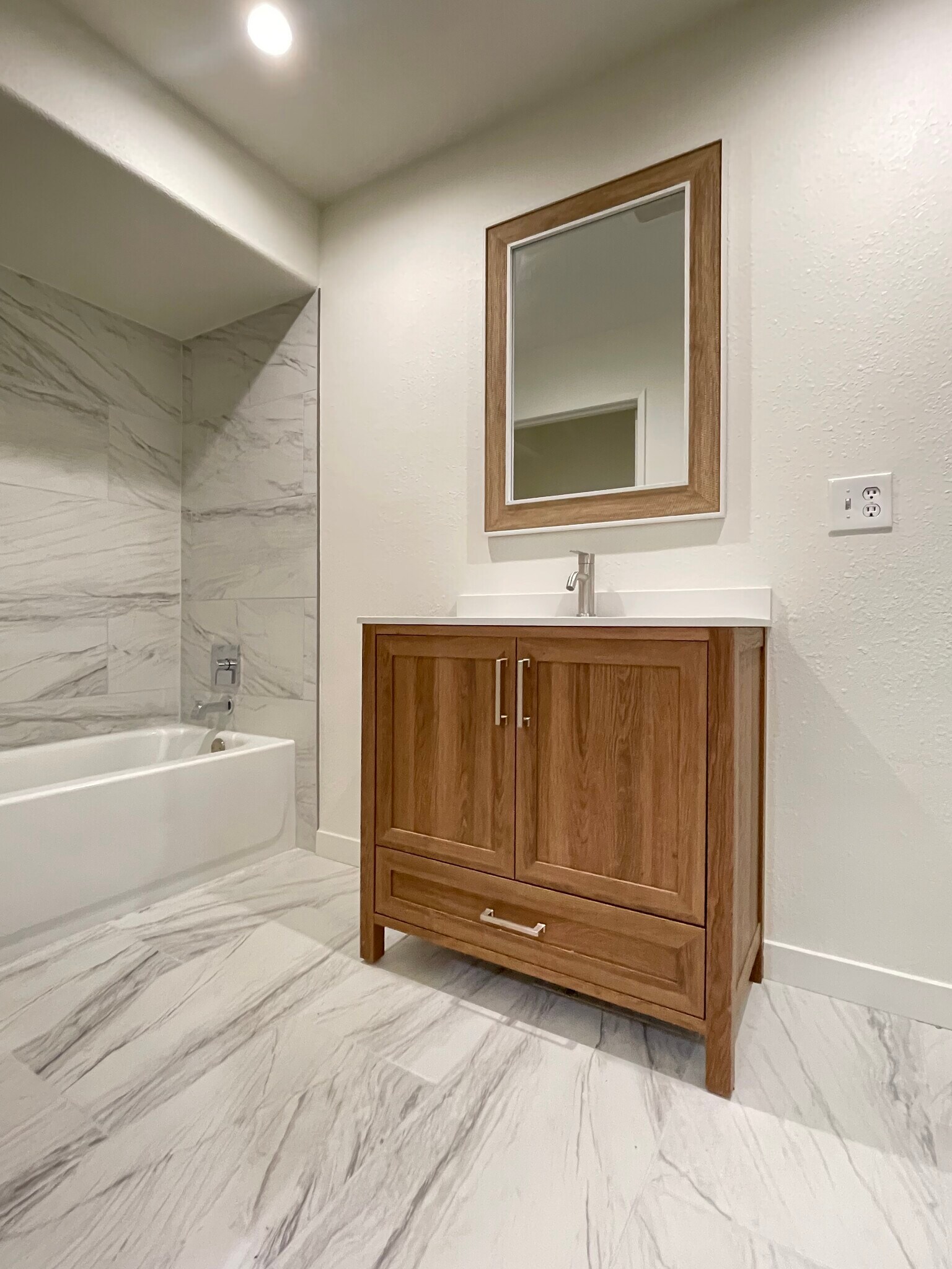 Building Photo - 15114 Sherman Way