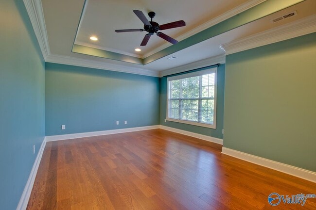 Building Photo - 2801 Centerridge Rd SE