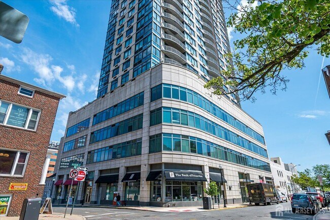 Building Photo - 1 Spring St