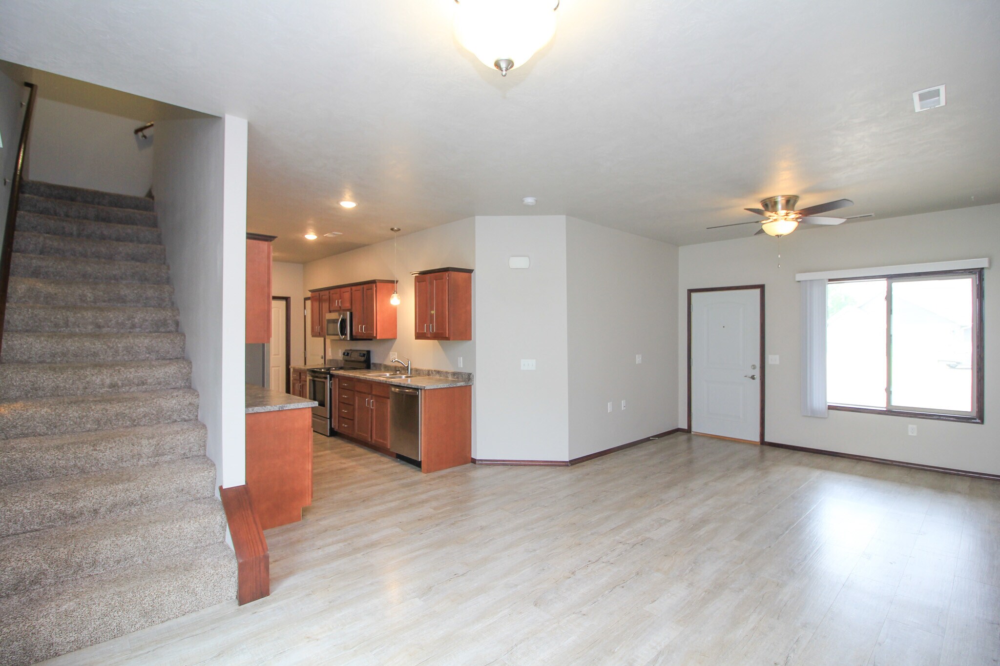 Building Photo - 1013 Tanner Ct