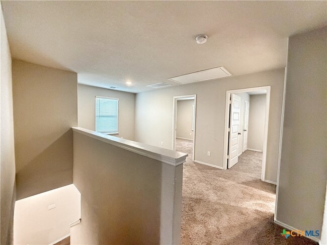 Building Photo - 2432 Ayers Dr