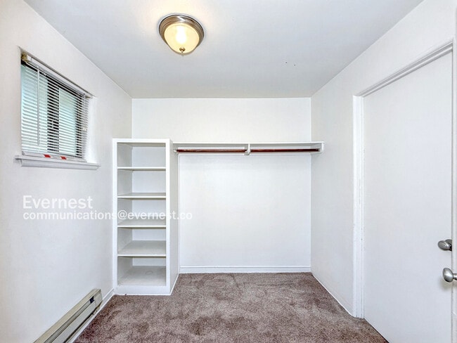 Building Photo - 4709 40th Ave NE