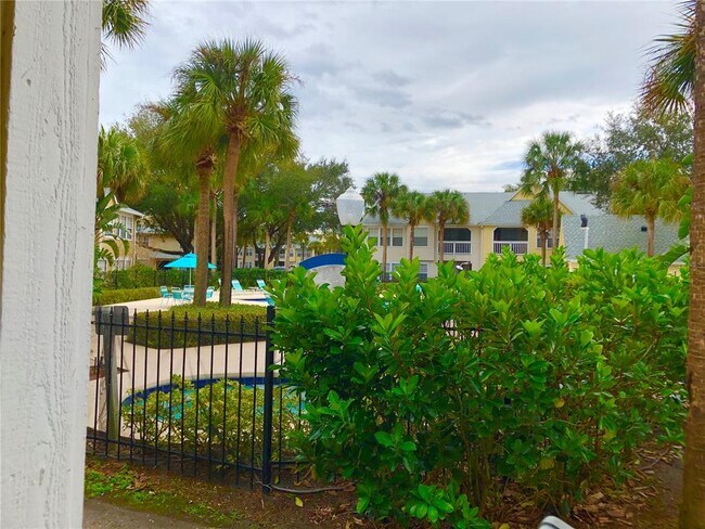 Building Photo - 1043 S Hiawassee Rd