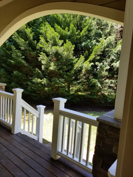 Building Photo - 32 Tempie Ln